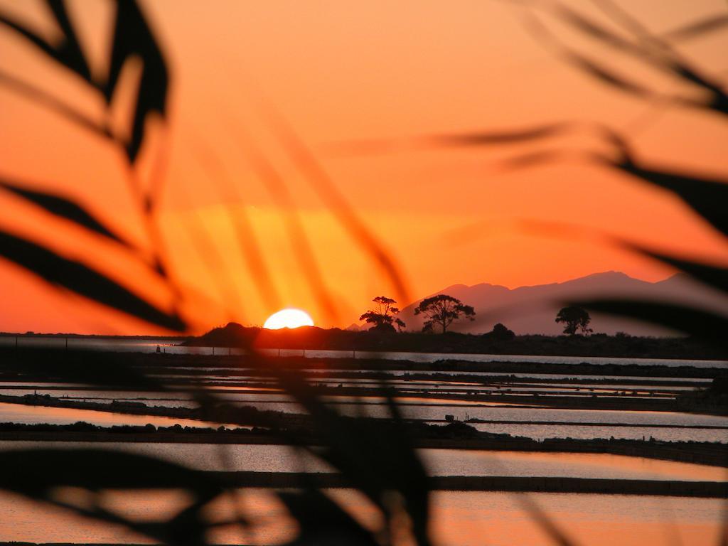 Sunrise Stagnone - Kitesurf Spot Bed & Breakfast Марсала Стая снимка